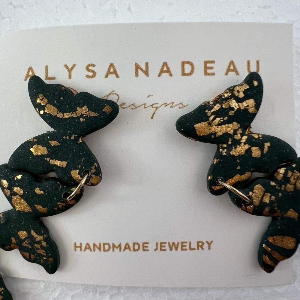 Alysa Nadeau Designs Green Gold Butterfly Dangle Earrings NWT - Picture 4 of 6